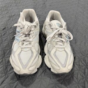 New Balance White and Gray Athletic Shoes